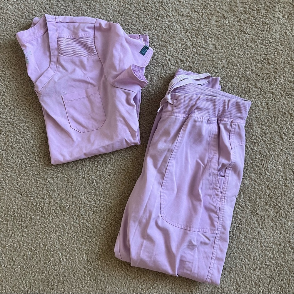 Med couture lilac jogger scrub set
